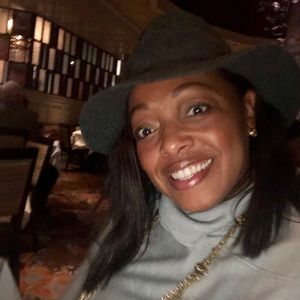 Meet your Posher, Sherrell